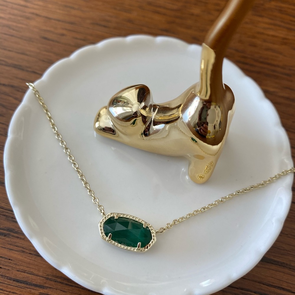 Kendra Scott Elisa Gold Pendant in Emerald